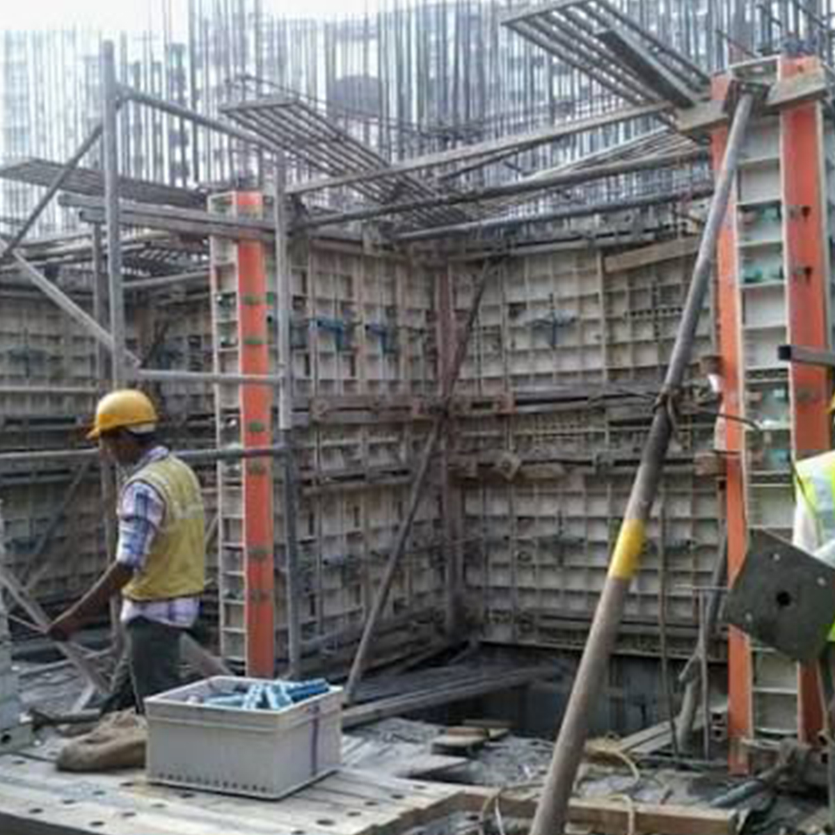 Cimbras en Fibra de Vidrio para Columnas